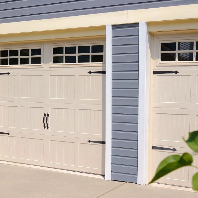 Sun City garage door repair technician fixing door
